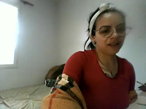 luluclark69 online show from June 10, 2026, 4:06 pm