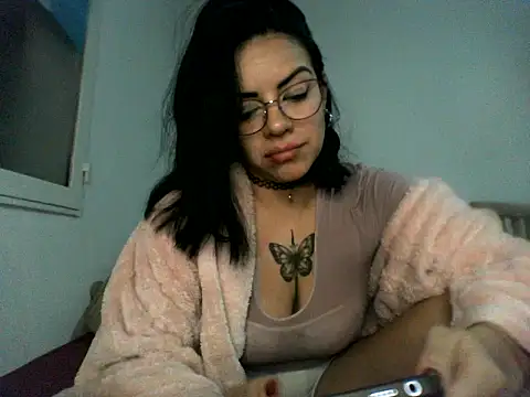 luluclark69 online show from July 24, 2026, 11:14 pm