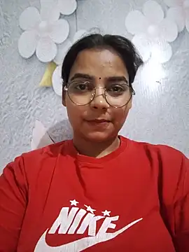 Himani 0122 online show from June 19, 2026, 4:39 am