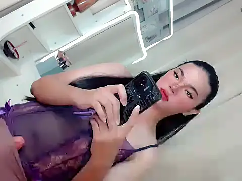 Shaneloveme online show from June 14, 2026, 10:01 pm