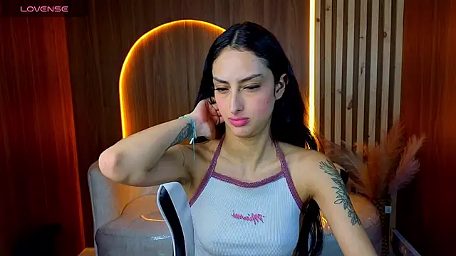 Snapshot of Tifany_Tx chatting on July 18, 2026, 7:50 pm Tifany Tx online show from July 18, 2026, 7:50 pm