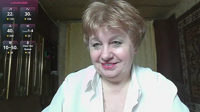 Snapshot of Casey_peach chatting on April 28, 2026, 5:18 pm Casey peach online show from April 28, 2026, 5:18 pm