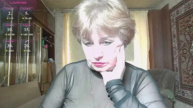 Snapshot of Casey_peach chatting on May 10, 2026, 8:19 am Casey peach online show from May 10, 2026, 8:19 am