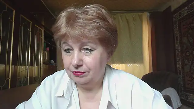 Snapshot of Casey_peach chatting on May 17, 2026, 7:28 am Casey peach online show from May 17, 2026, 7:28 am