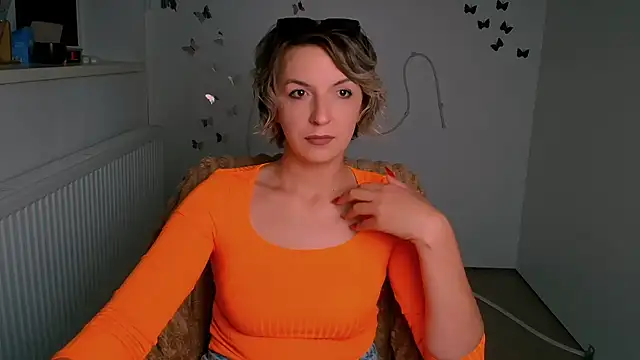 Lana Foxyy online show from June 17, 2026, 11:56 am