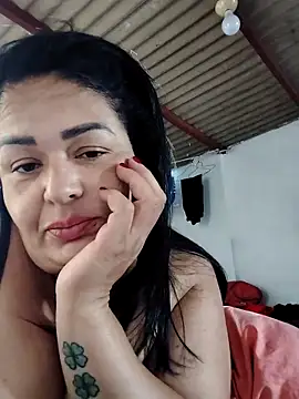 Camilaxxo online show from April 28, 2026, 9:42 pm