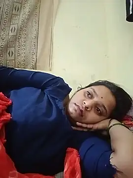 Khusbu77A online show from July 24, 2026, 1:03 am