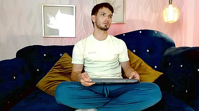 HarryFosster online show from June 1, 2026, 6:31 pm