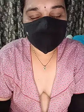 maduri   online show from July 12, 2026, 4:20 pm
