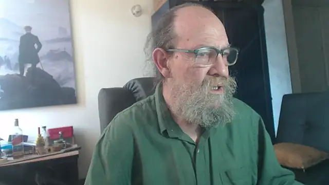 Snapshot of Uncle_Hottie chatting on July 14, 2026, 3:51 pm Uncle Hottie online show from July 14, 2026, 3:51 pm