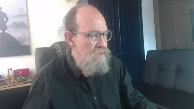 Snapshot of Uncle_Hottie chatting on July 28, 2026, 3:54 pm Uncle Hottie online show from July 28, 2026, 3:54 pm