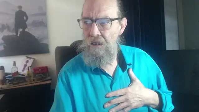 Snapshot of Uncle_Hottie chatting on July 29, 2026, 3:21 pm Uncle Hottie online show from July 29, 2026, 3:21 pm