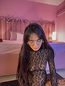 Denightjones online show from July 31, 2026, 3:17 am