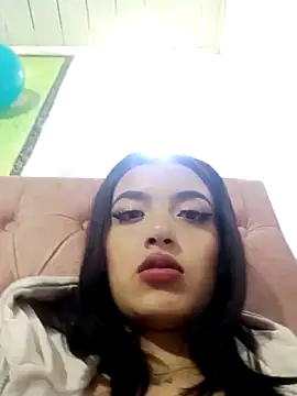 Snapshot of honeyluxe_ chatting on March 20, 2026, 3:33 am honeyluxe online show from March 20, 2026, 3:33 am