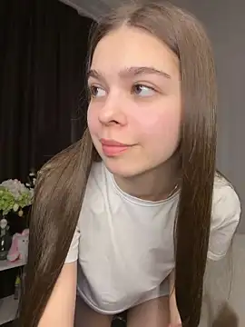 Snapshot of SkylineBliss chatting on June 11, 2026, 9:51 am SkylineBliss online show from June 11, 2026, 9:51 am