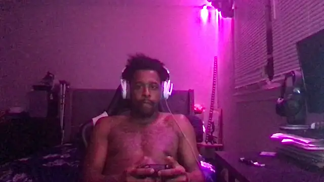 Hollywoodsexx online show from August 5, 2026, 5:32 am