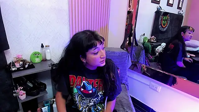 MeowMota  online show from June 16, 2026, 7:05 pm