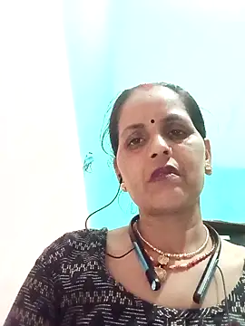 Hasmi hot09 online show from May 22, 2026, 5:18 pm
