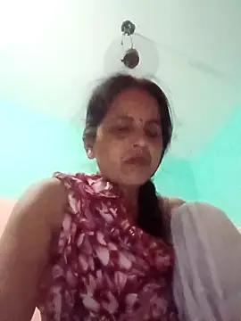 Hasmi hot09 online show from May 29, 2026, 6:28 pm