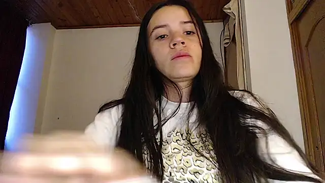 Shanel Lozano online show from July 27, 2026, 11:12 pm