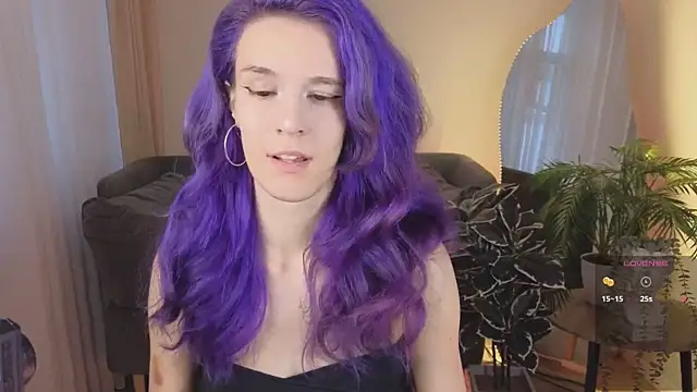 AuraLaunni online show from July 24, 2026, 7:17 am