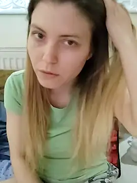MochiNy4n online show from July 12, 2026, 5:48 pm
