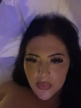 Sexy LaraRose online show from July 30, 2026, 9:25 pm