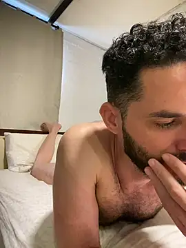gatoquiles online show from August 8, 2026, 8:22 pm