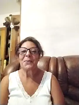 anaisytu online show from July 24, 2026, 9:35 pm