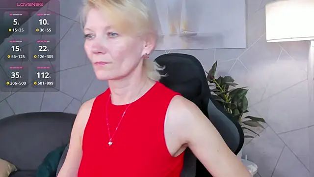 Julie Lucas online show from June 22, 2026, 11:57 pm