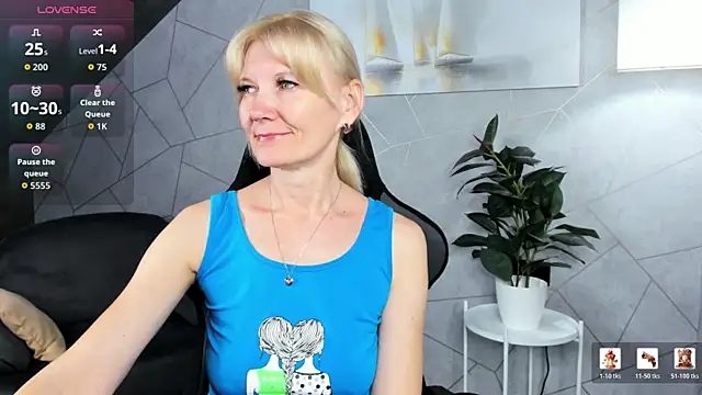 Julie Lucas online show from July 15, 2026, 12:05 am
