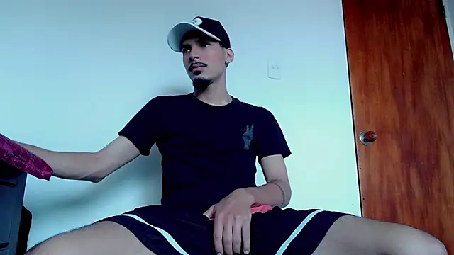 Snapshot of Yankees_xxx chatting on July 1, 2026, 6:40 pm Yankees xxx online show from July 1, 2026, 6:40 pm