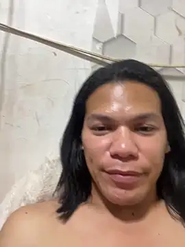 Snapshot of HugeAgatha chatting on April 29, 2026, 5:11 am HugeAgatha online show from April 29, 2026, 5:11 am