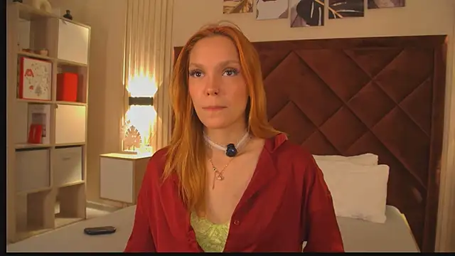 AvaLarson online show from July 24, 2026, 4:21 am