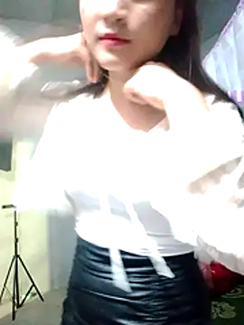 Lisakeem online show from June 28, 2026, 6:52 am