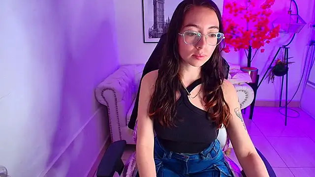 Veronica miiller online show from July 21, 2026, 7:27 pm