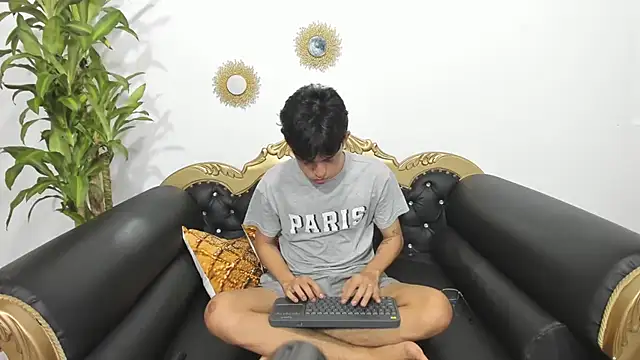 jisus catt online show from July 12, 2026, 6:04 am