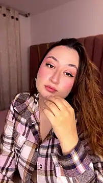 SalomeFlores online show from July 21, 2026, 12:13 am