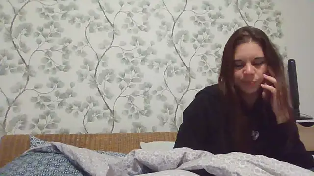 Snapshot of NyraLuna chatting on May 15, 2026, 10:39 pm NyraLuna online show from May 15, 2026, 10:39 pm