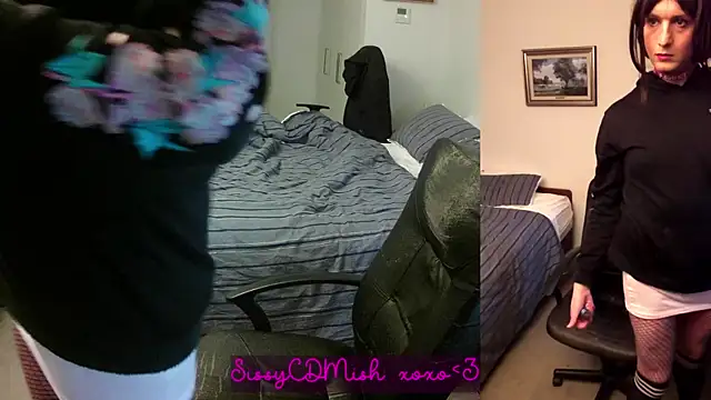 SissyCDMish online show from July 16, 2026, 3:51 pm