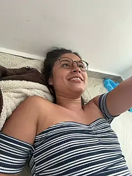 ivette swan online show from June 26, 2026, 9:52 pm