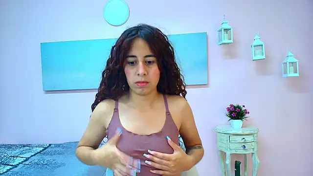 scarlett clyde online show from July 21, 2026, 12:40 pm
