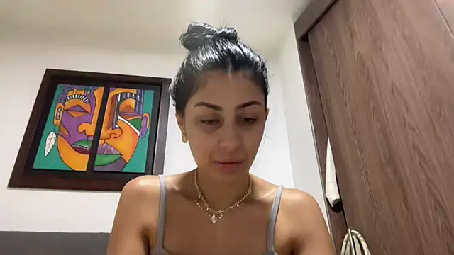 AbrilSantosxo online show from June 12, 2026, 12:26 pm
