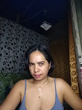 LoveSammantha24xxx online show from June 7, 2026, 8:12 pm