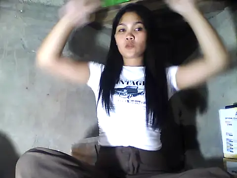 PinaySkinnyJust18 online show from July 17, 2026, 2:13 pm