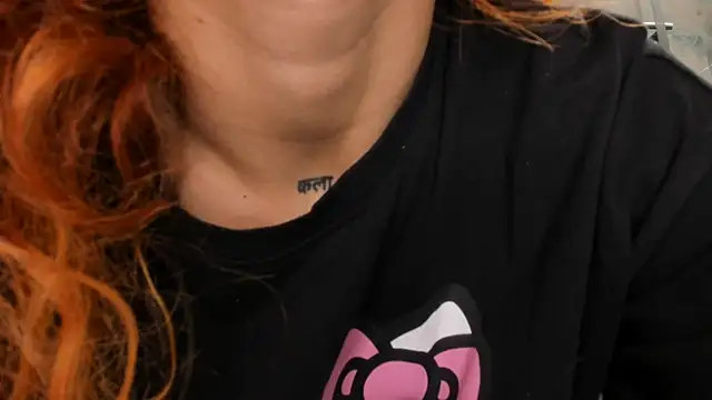 KikkoLee online show from July 25, 2026, 1:08 pm