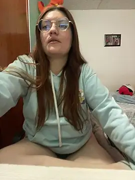 Vixroy7 online show from July 14, 2026, 10:37 pm