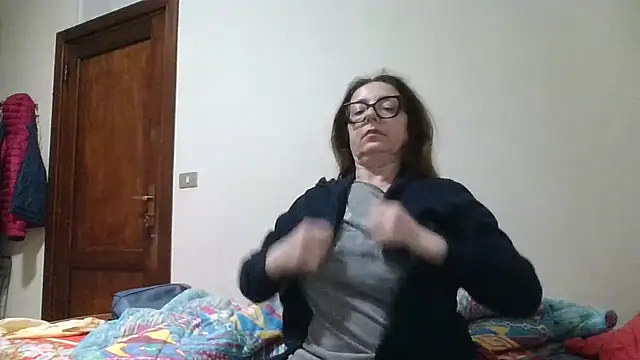 Miasexmilf online show from May 15, 2026, 11:56 pm