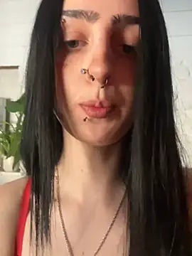 bellaxlauren online show from July 1, 2026, 4:18 pm