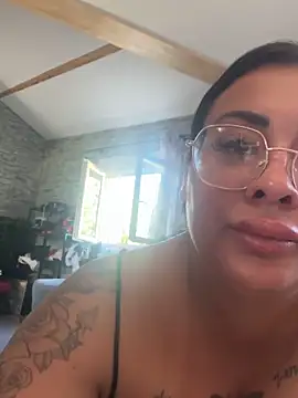 Melissa-suisse online show from June 1, 2026, 3:58 pm